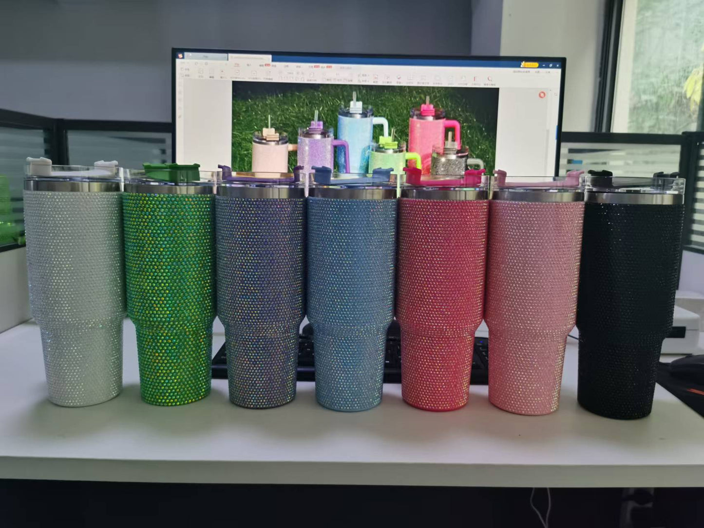 H1.0 40oz Bling Rhinestone Solid Color Luxury Style Tumblers for Women 16 Pack China Warehouse