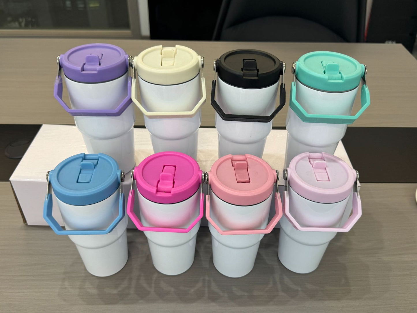 20oz Seamless Flip Straw Sublimation Water Bottles with Colorful Lids 25Pack China Warehouse