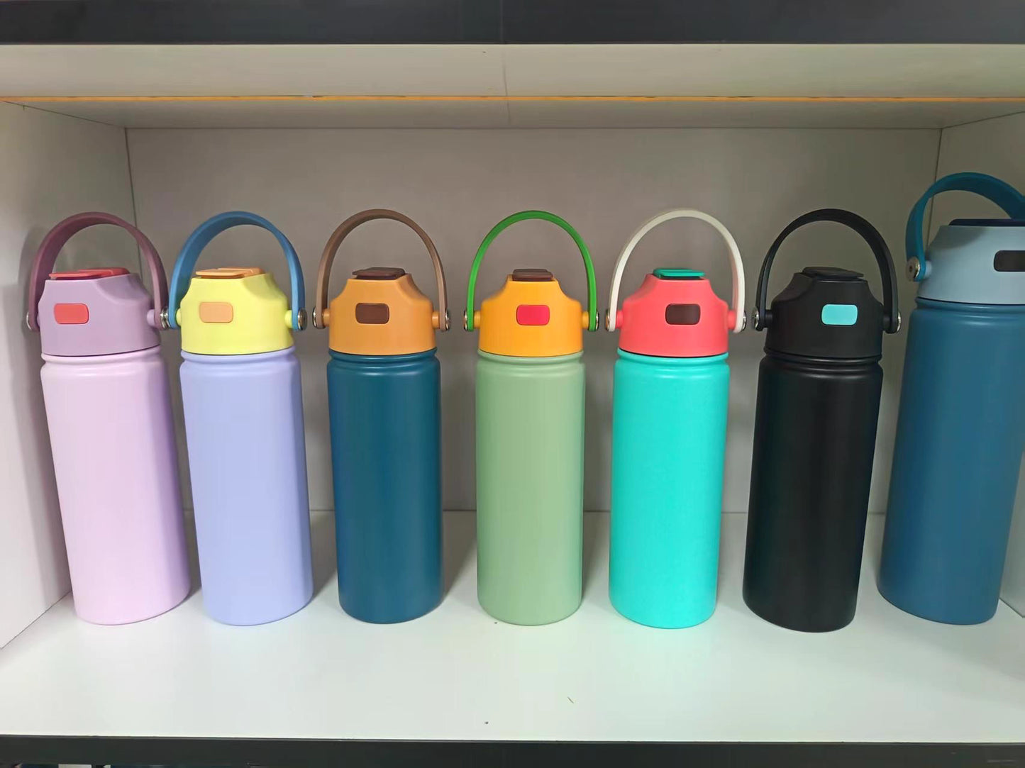 22oz White Sublimation Water Bottles and Colorful Powder Coated Tumblers for Laser Engraving 25 Pack China Warehouse
